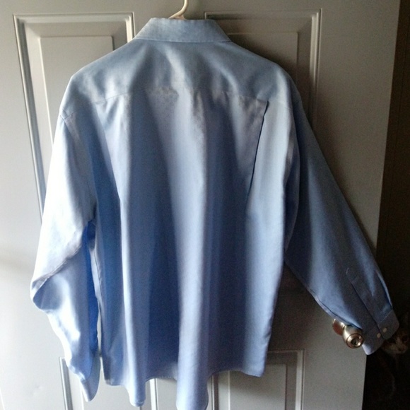 Mens button down dress shirt - Picture 3 of 4
